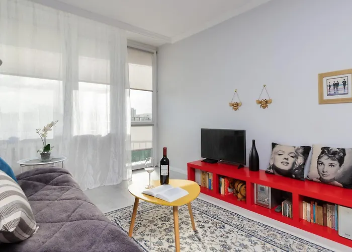 Przymorze With Balcony By Renters