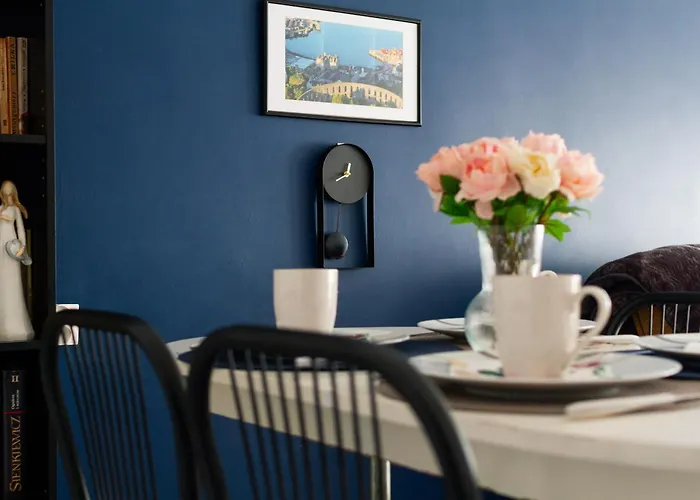 Przymorze With Balcony By Renters